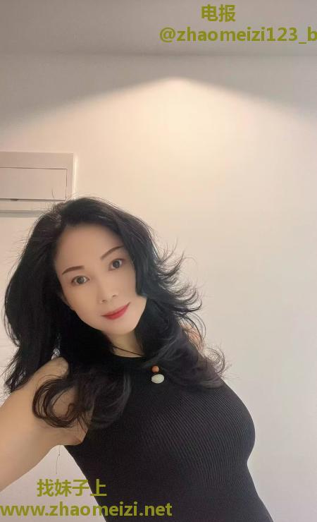 观音桥丰满少妇有舔脚