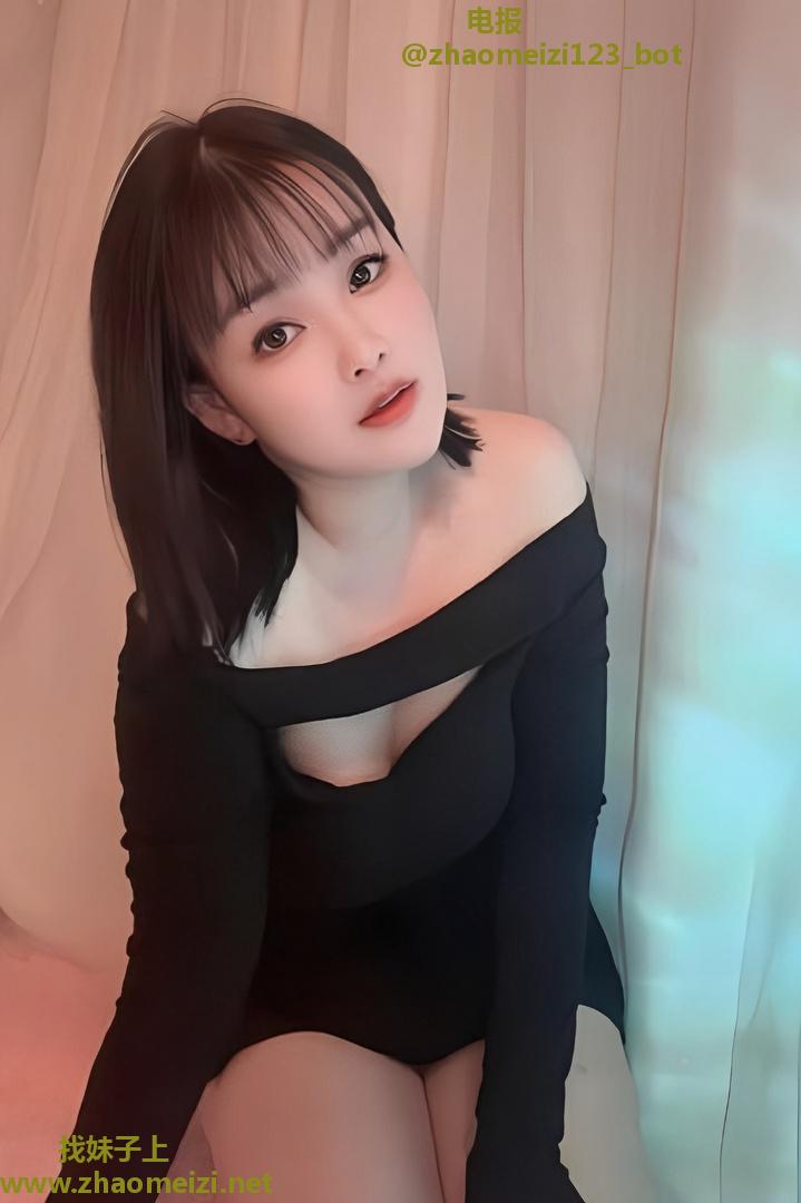 迎泽区服务系蜜桃臀李云彤