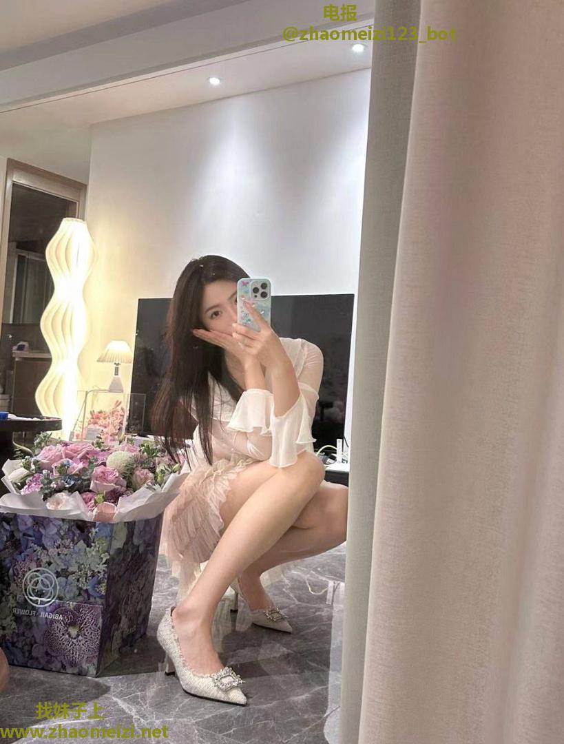 瑜伽美女骚穴