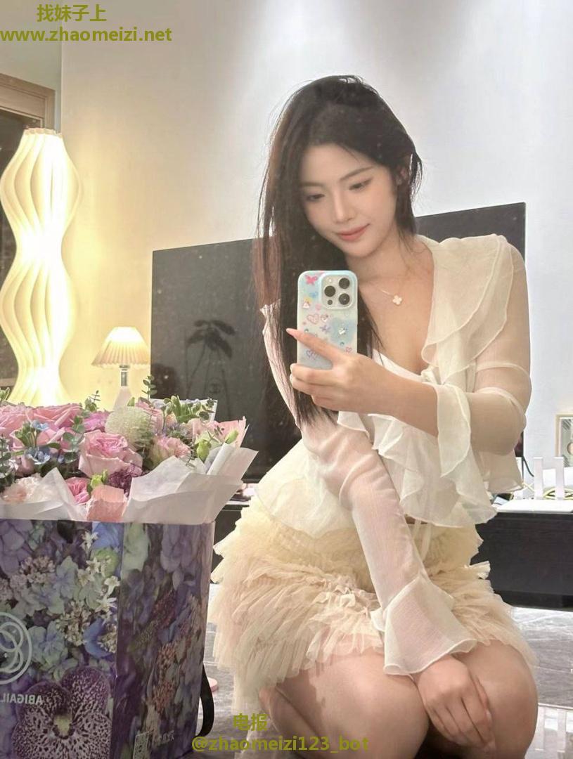 瑜伽美女骚穴