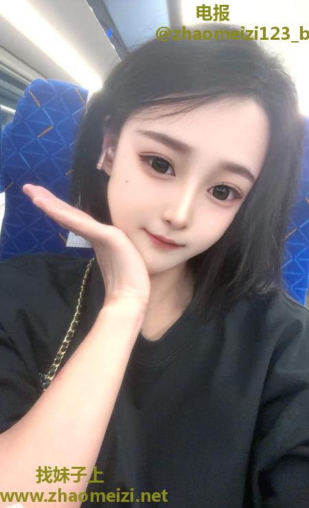 白云长腿大妹雨菲 