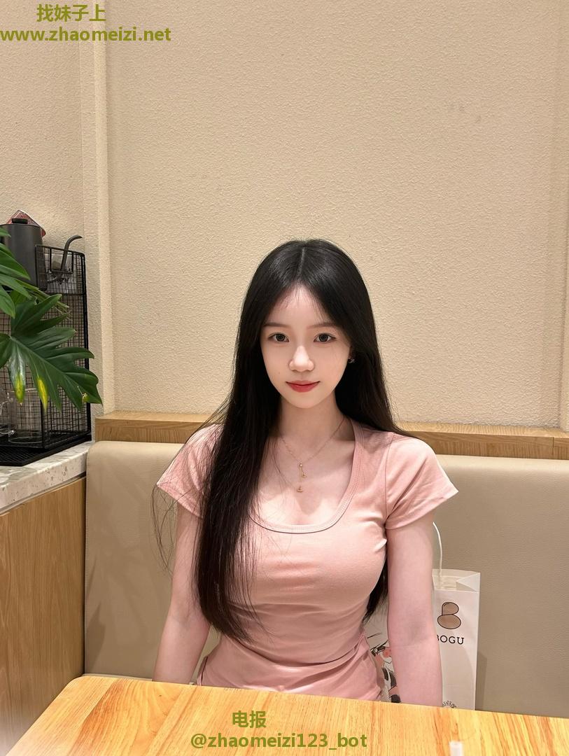 性感大奶翘臀极品美女