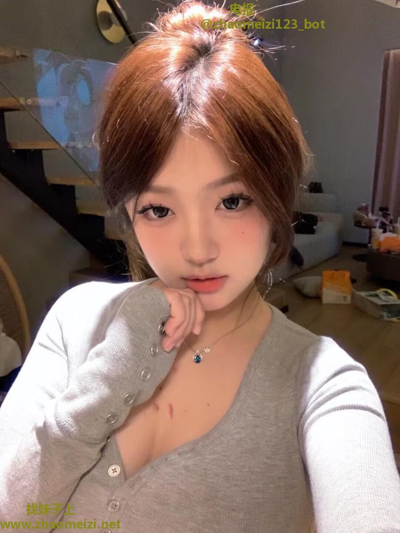 反差熟女刚下海