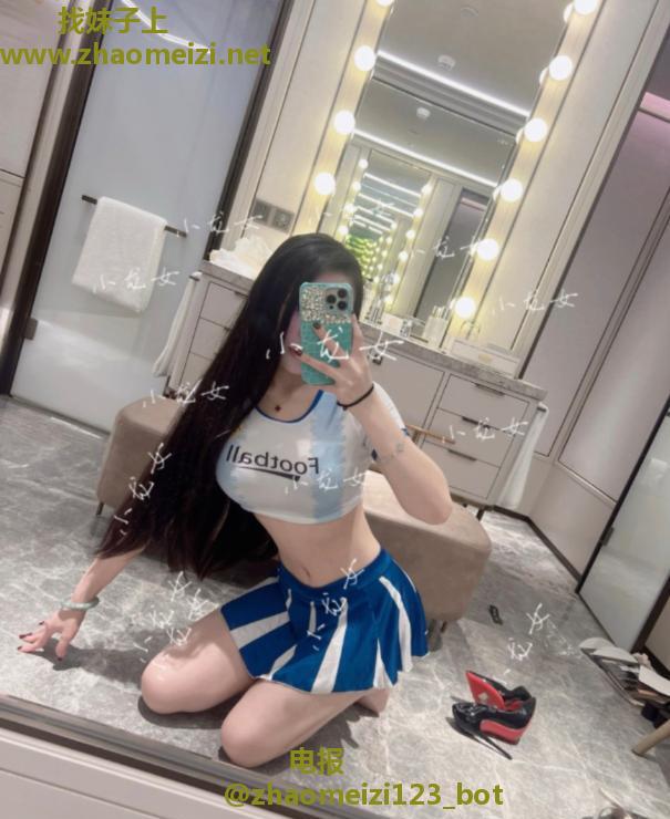 尤物小龙女