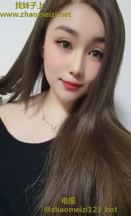 白云大胸妹开心