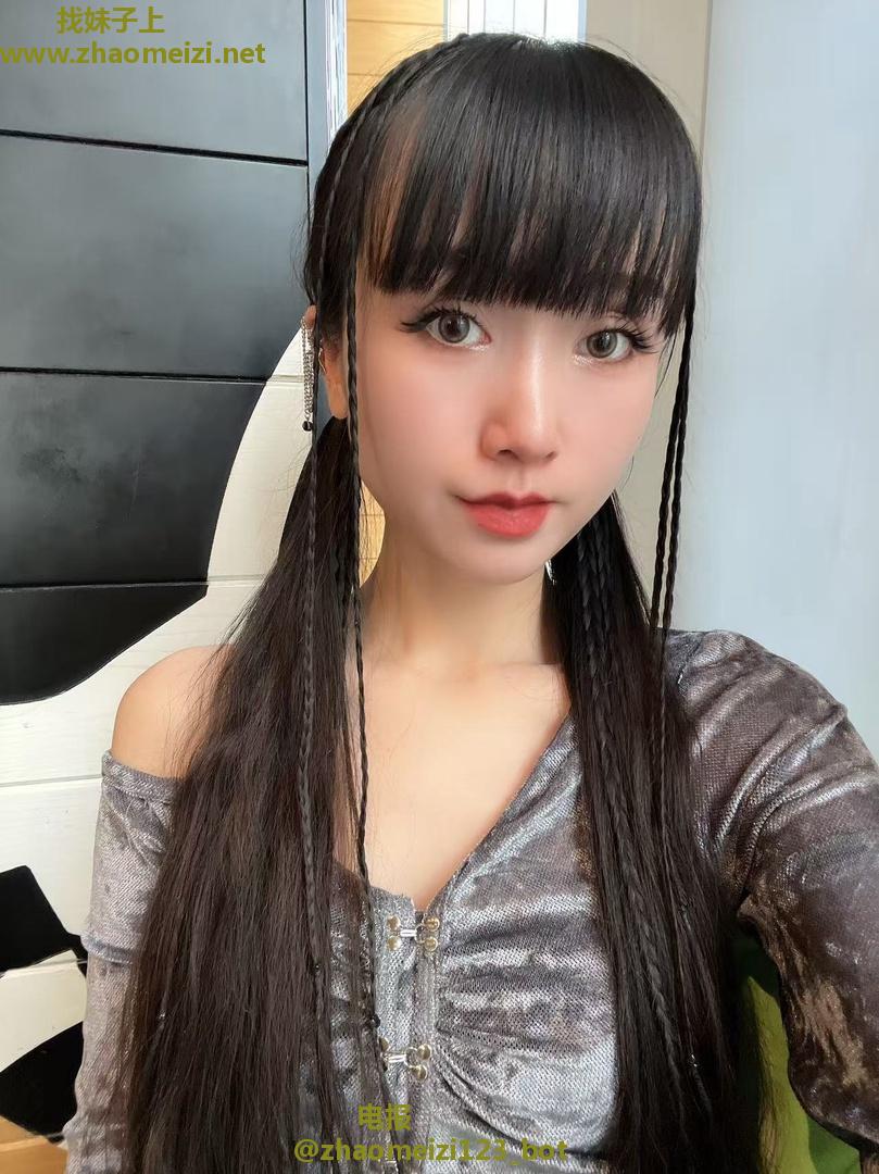 无声妹妹，小鬼牙和小贝