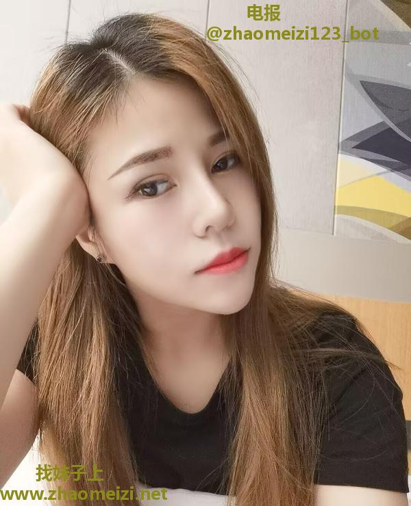 闵行彤彤