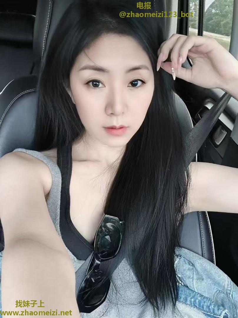 瘦高个，温顺