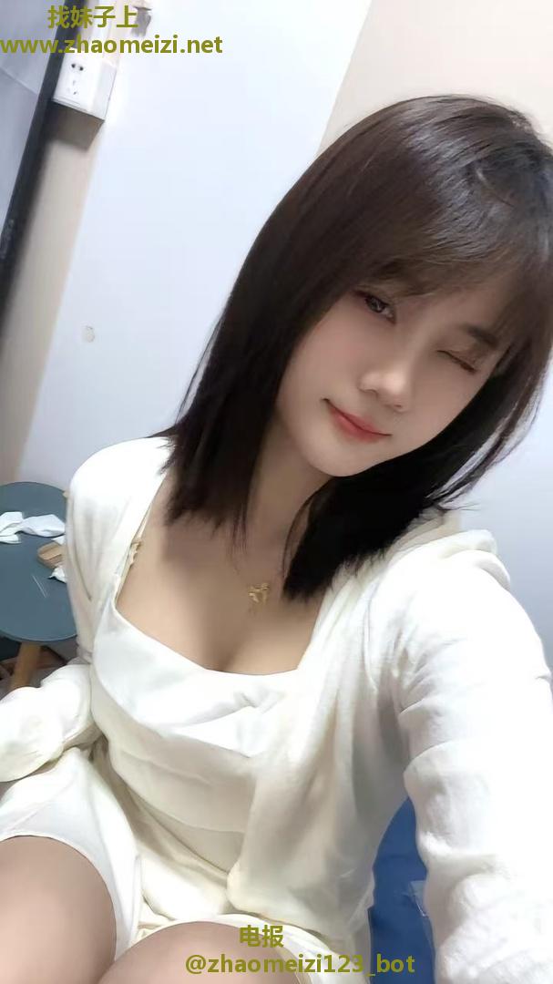 硚口区性感尤物嫩妹