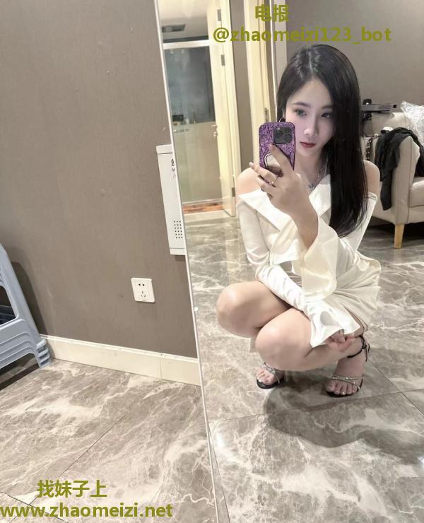 闷骚高挑御姐