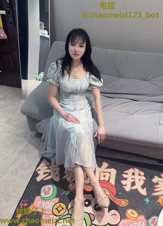 夫子庙美腿少妇