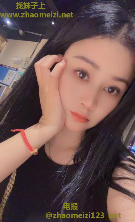 白嫩泡芙妹妹