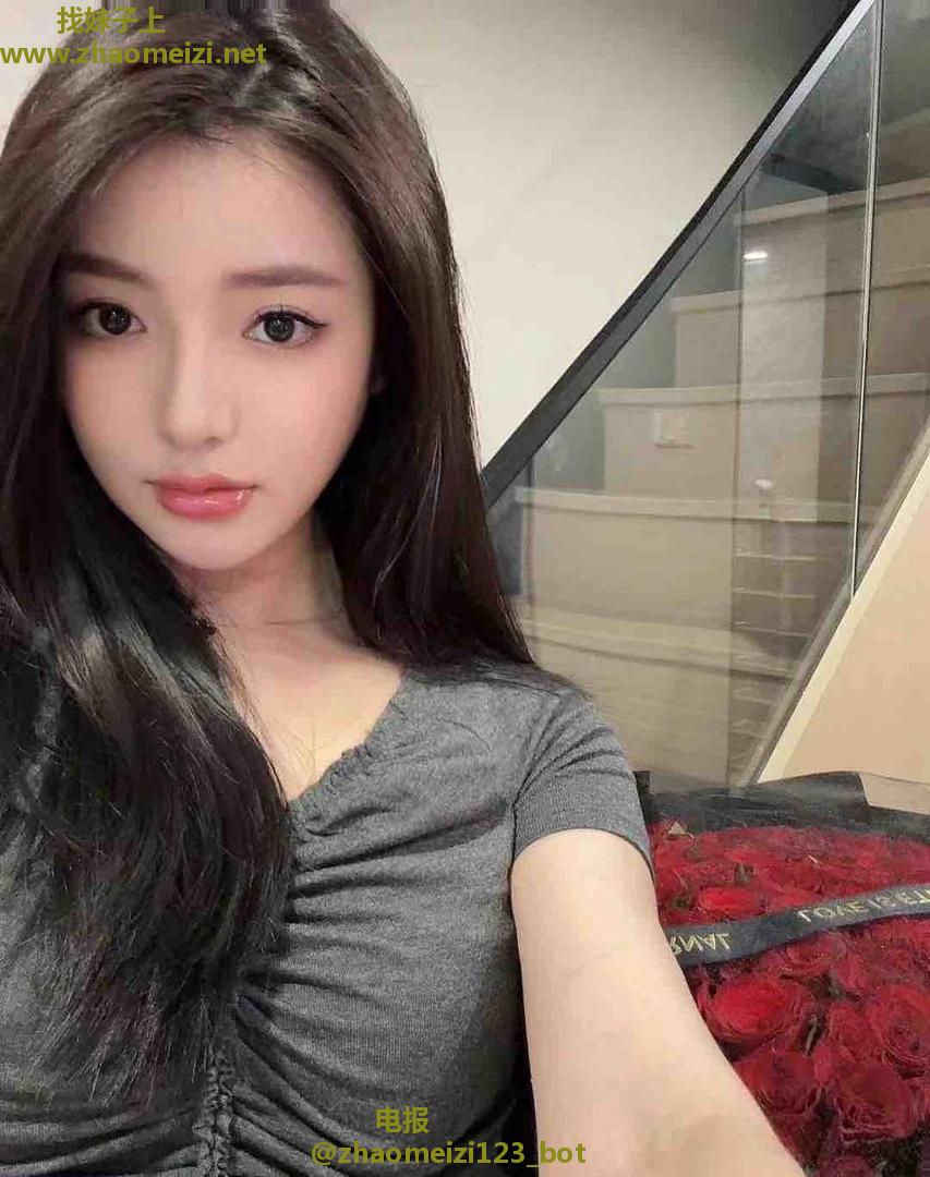 武侯性感白嫩多汁姐姐