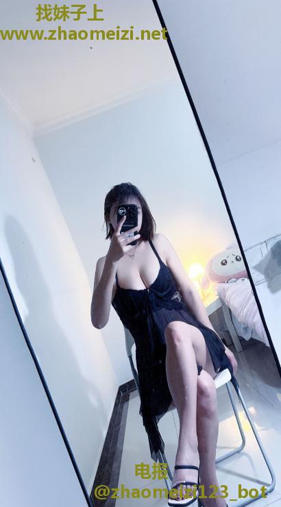 大波轻熟诗诗姐