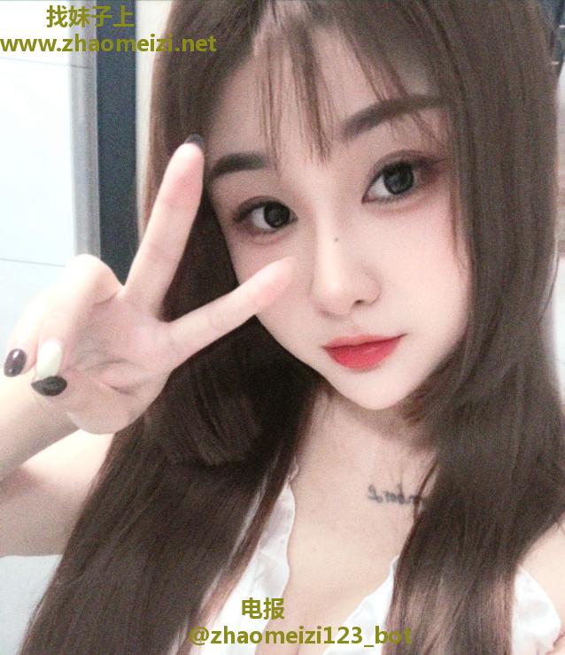 翘臀美腿小骚B
