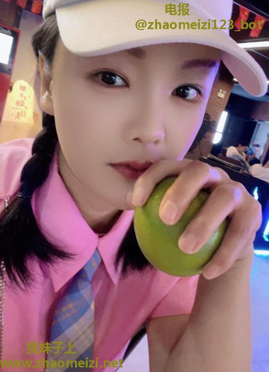 女友感护士楚依