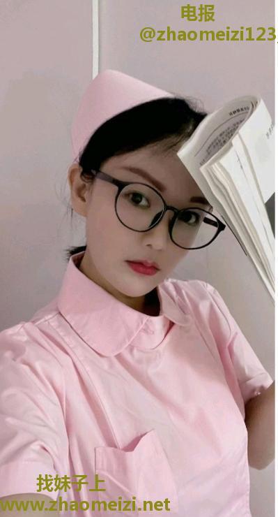 女友感护士楚依