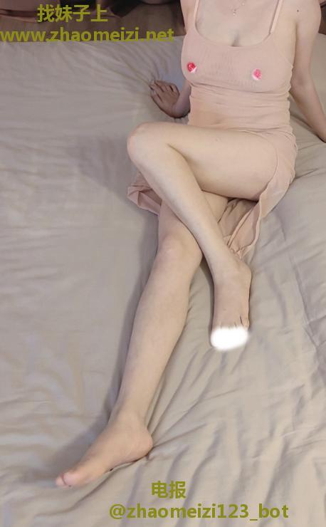 徐汇美胸好身材少妇