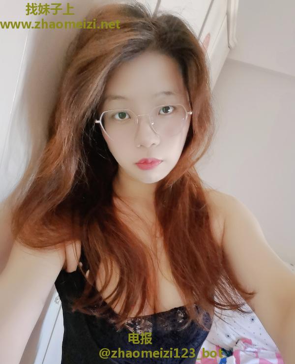 温柔性感长腿鱼儿
