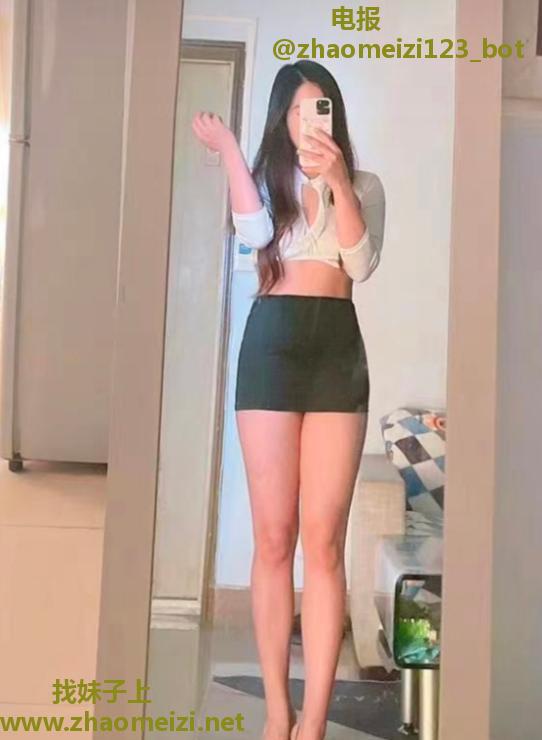 江边小鱼儿