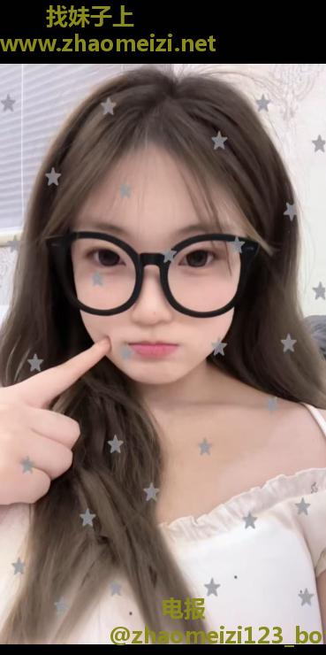 08三点粉小妹妹回归
