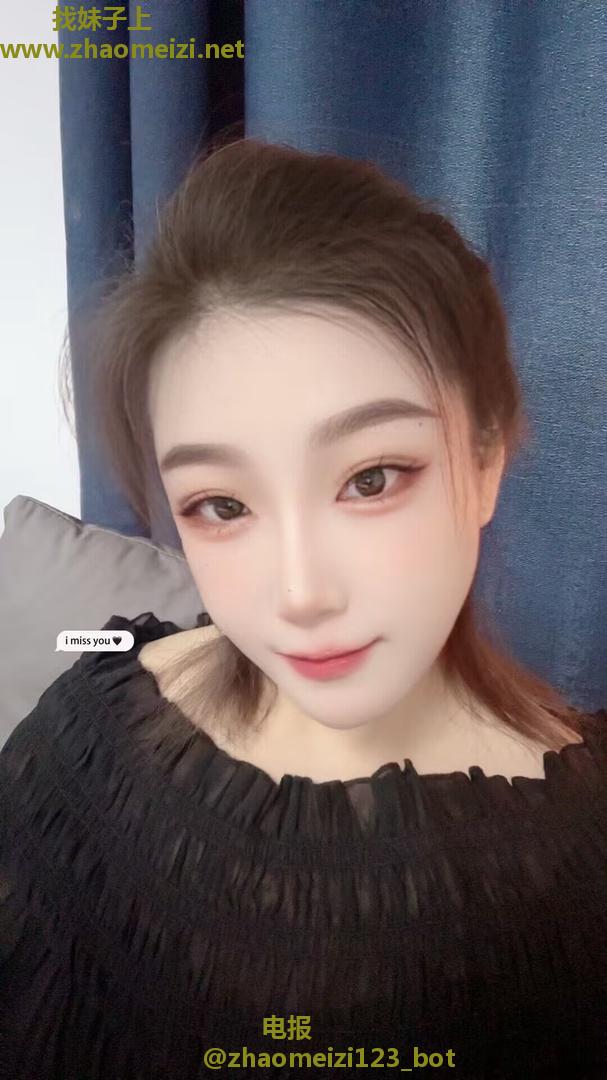 个人小姐姐还有个好闺蜜