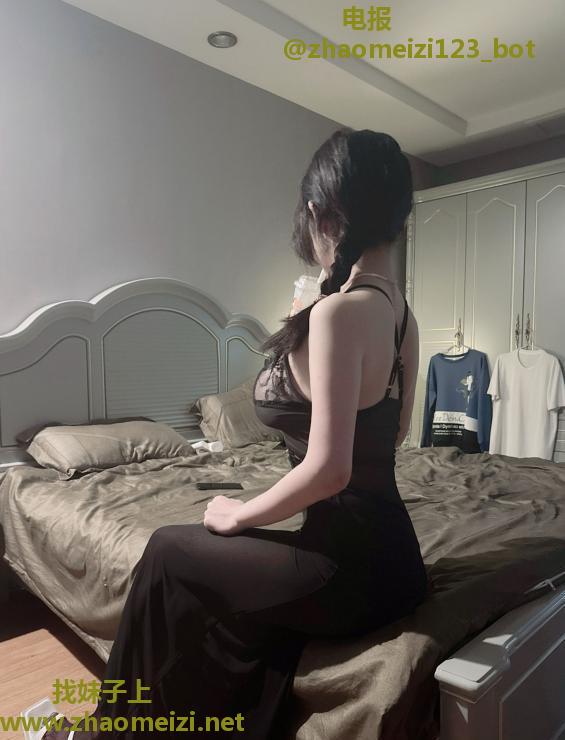 长腿大胸妹