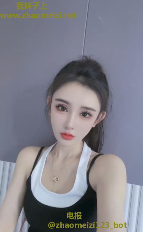 颜值美女苏小小