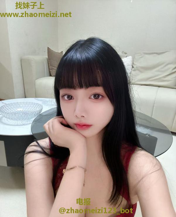 甜美性感颜值老师