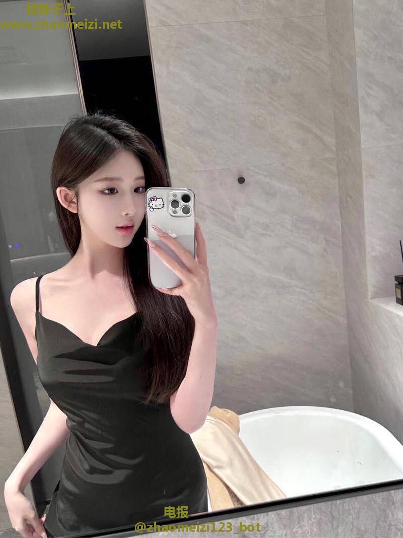 苗条敏感长腿诱人姐姐