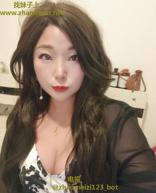 三通骚臀老师