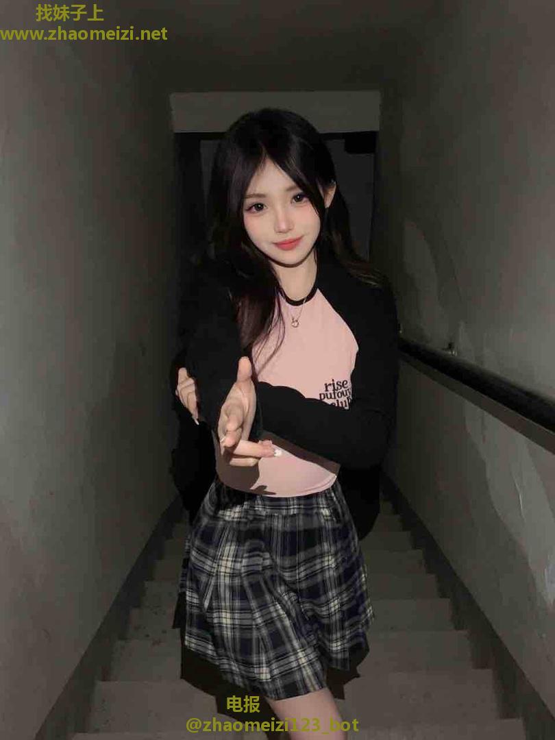 刚毕业大学妹兼职