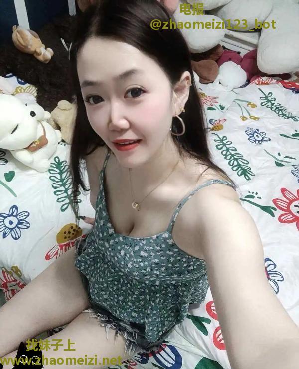 岳麓美腿少妇