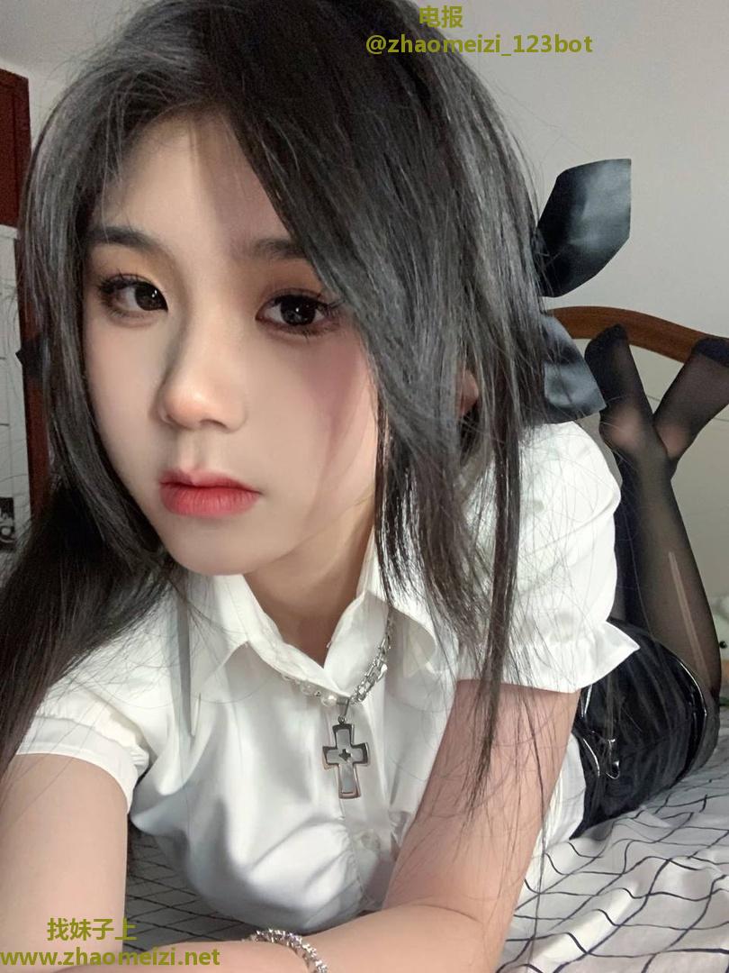青岛在校下海白虎妹子