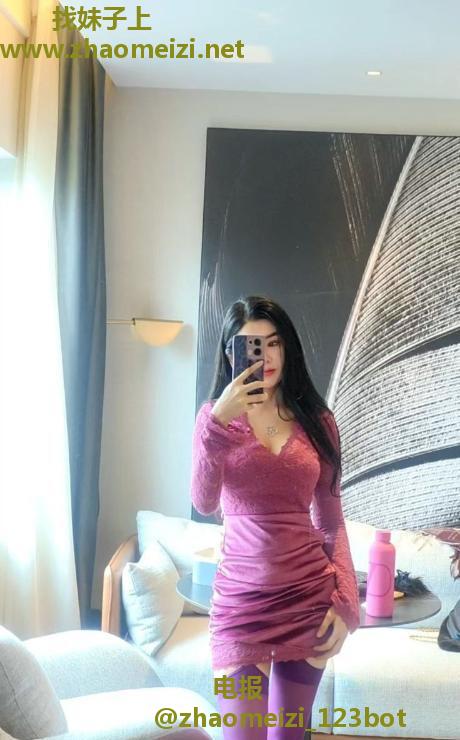 性感美乳小少妇