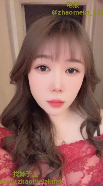 性感丰满小骚货
