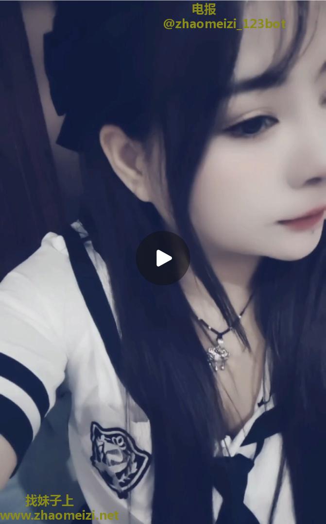 丰满圆润兼职人妻