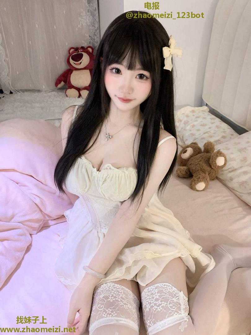 上下粉嫩的美女兼职自营