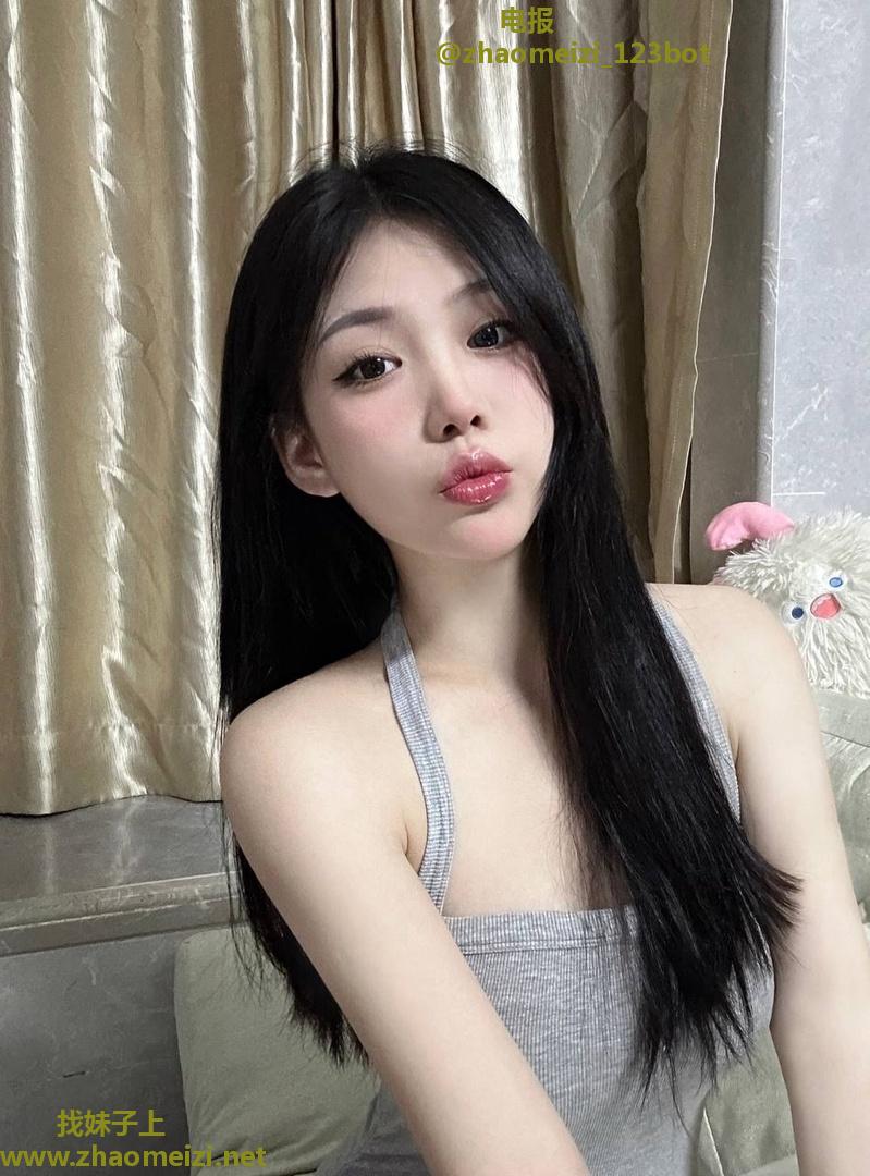 性感白嫩光滑少妇