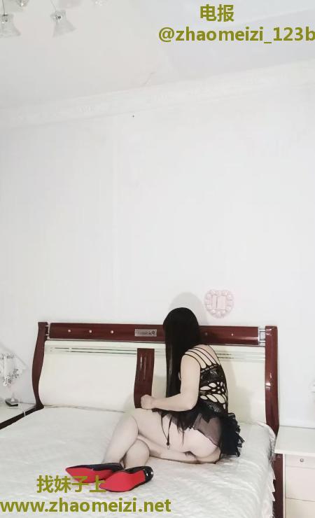 过夜会潮喷的人妻