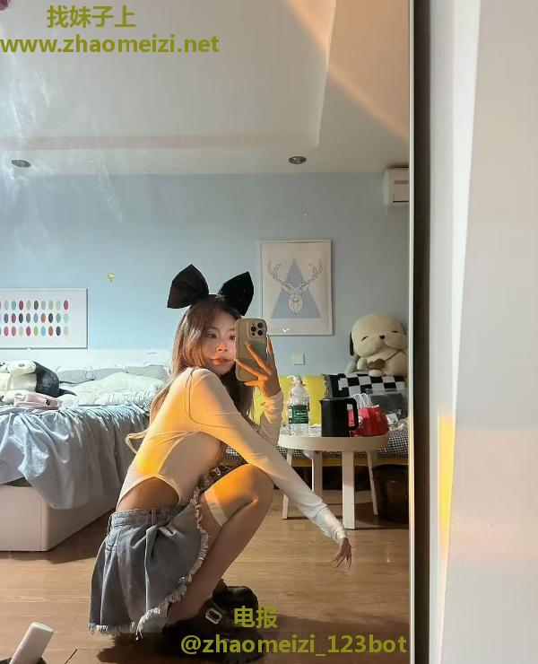 年轻的小姑娘