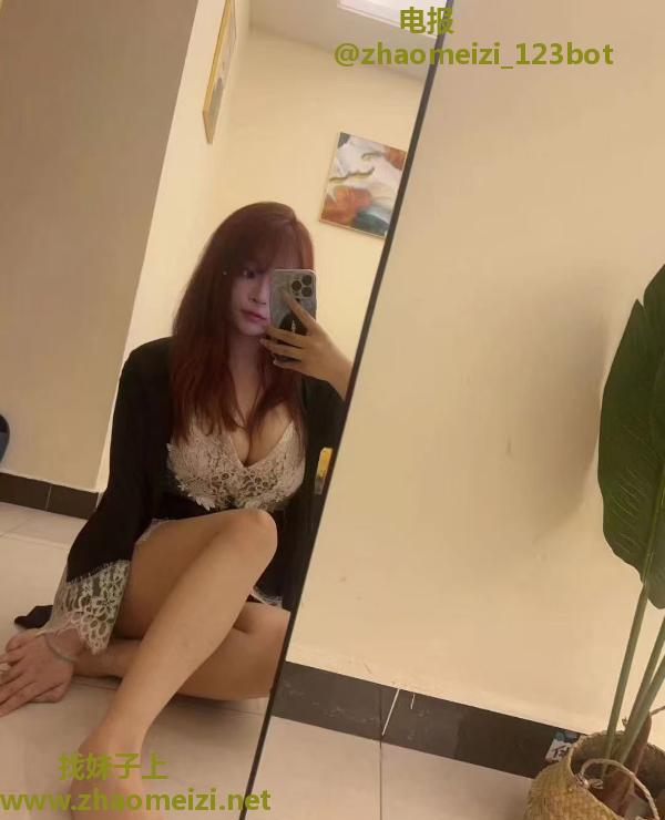 大奶雨萱妹妹