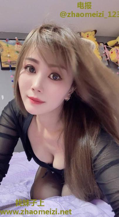 小美一线天的肥鲍