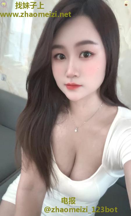 渝北丰满大奶萱萱