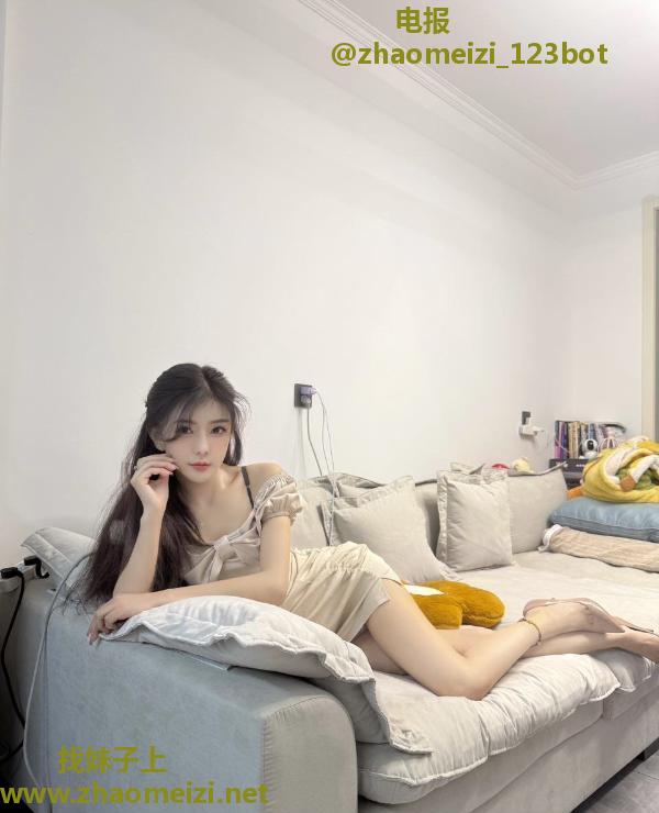 大长腿青青子衿