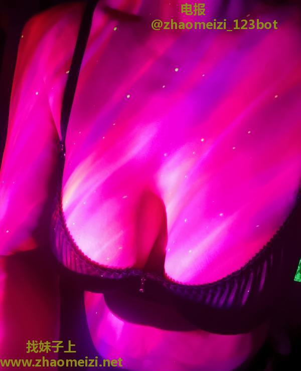 熟女水床王老师
