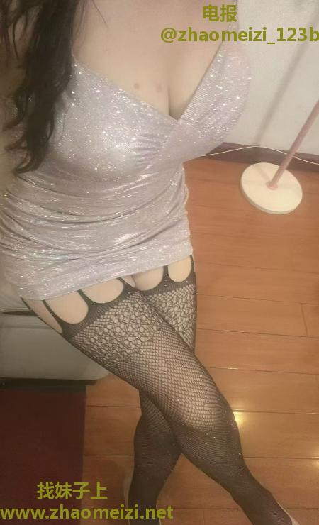 黑丝骚姐姐