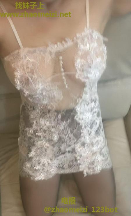 黑丝骚姐姐