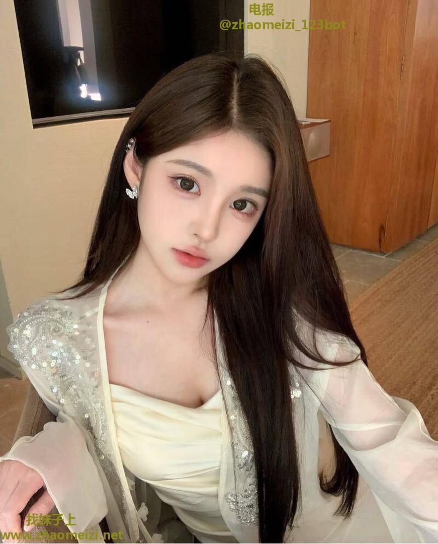 清纯白嫩光滑小妹