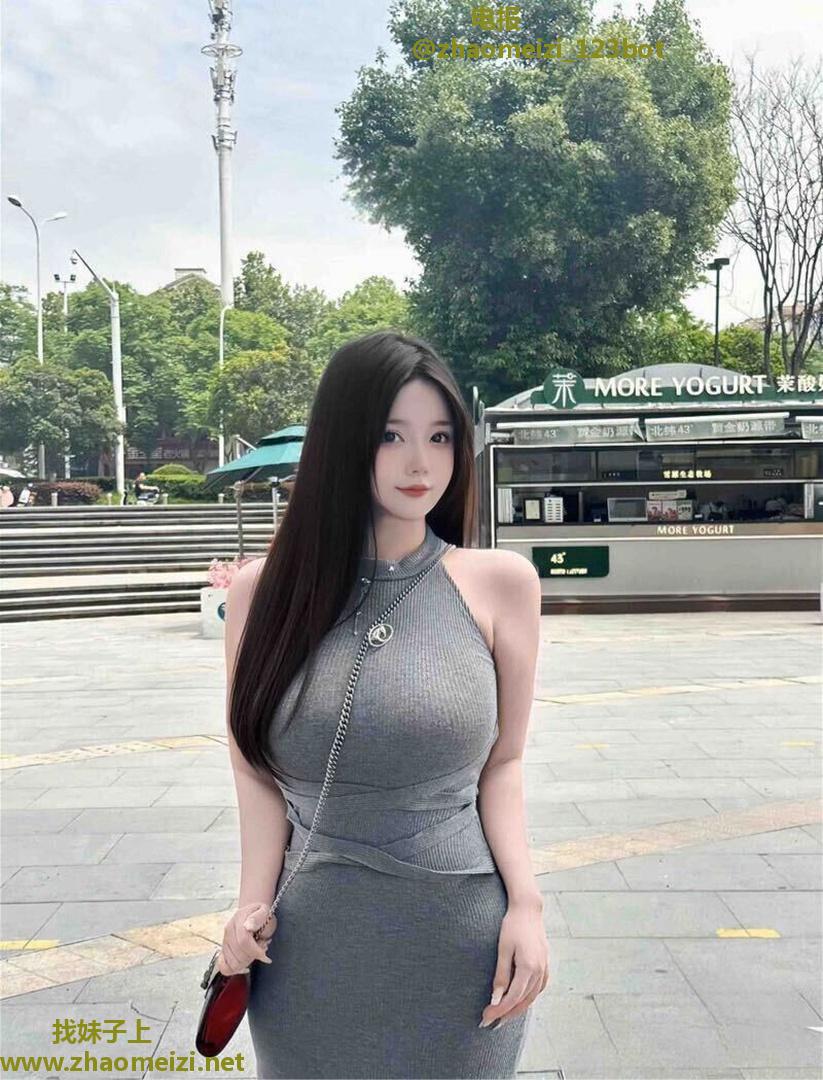 超性感大胸妹